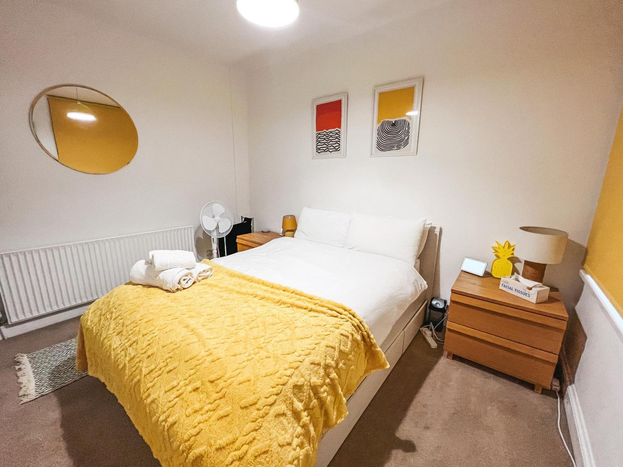 Gorgeous 3 Bed With Garden Office By Staybynumbers Appartamento *